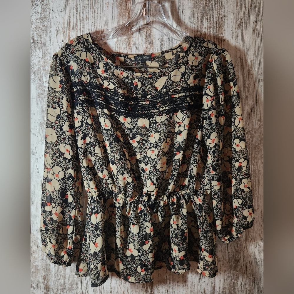 Lily Rose Black and Cream Floral Blouse